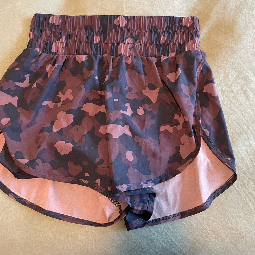 Balance athletica/vitality vista short size small